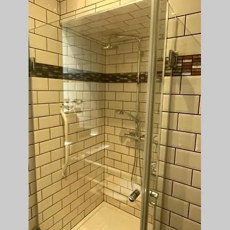 Stone ベッド・アンド・ブレックファスト 3*