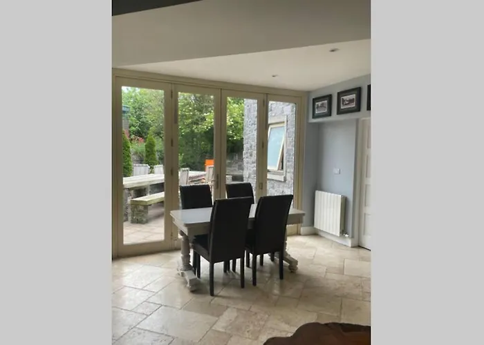 Stone Bed & Breakfast 3*